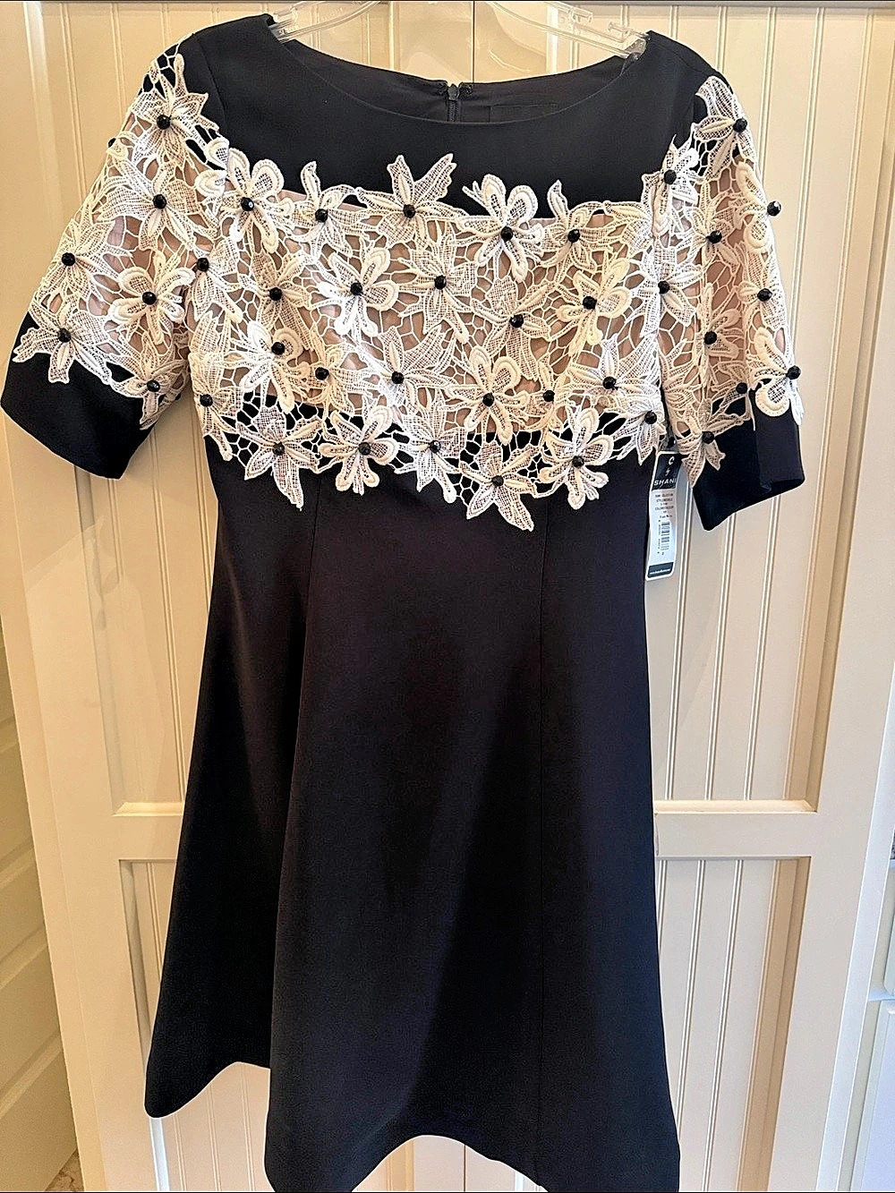 Shani Collection S-2140 Black White Lace Floral Mini Dress Size 6 NWT